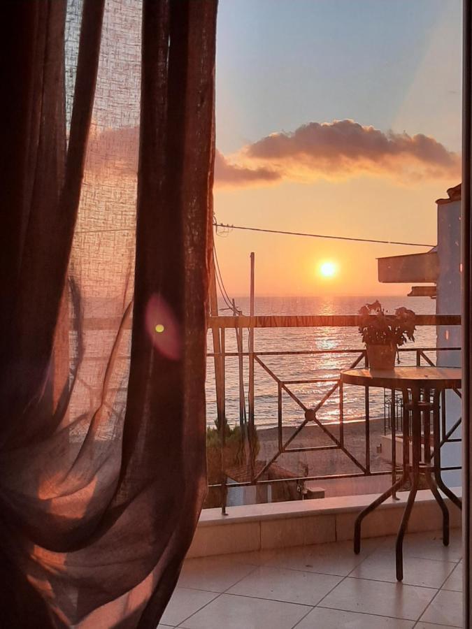 니키티 Christina'S Sea House 아파트 외부 사진